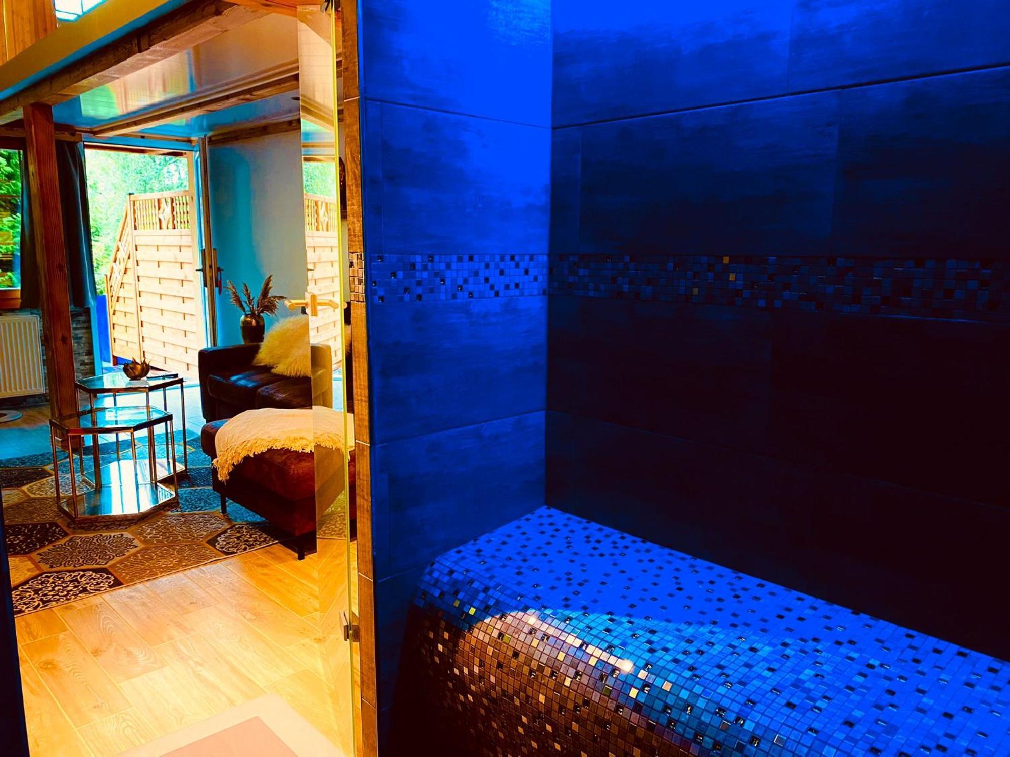 Chalet Hotel Adler Ag คันเดอร์ชเตค ภายนอก รูปภาพ