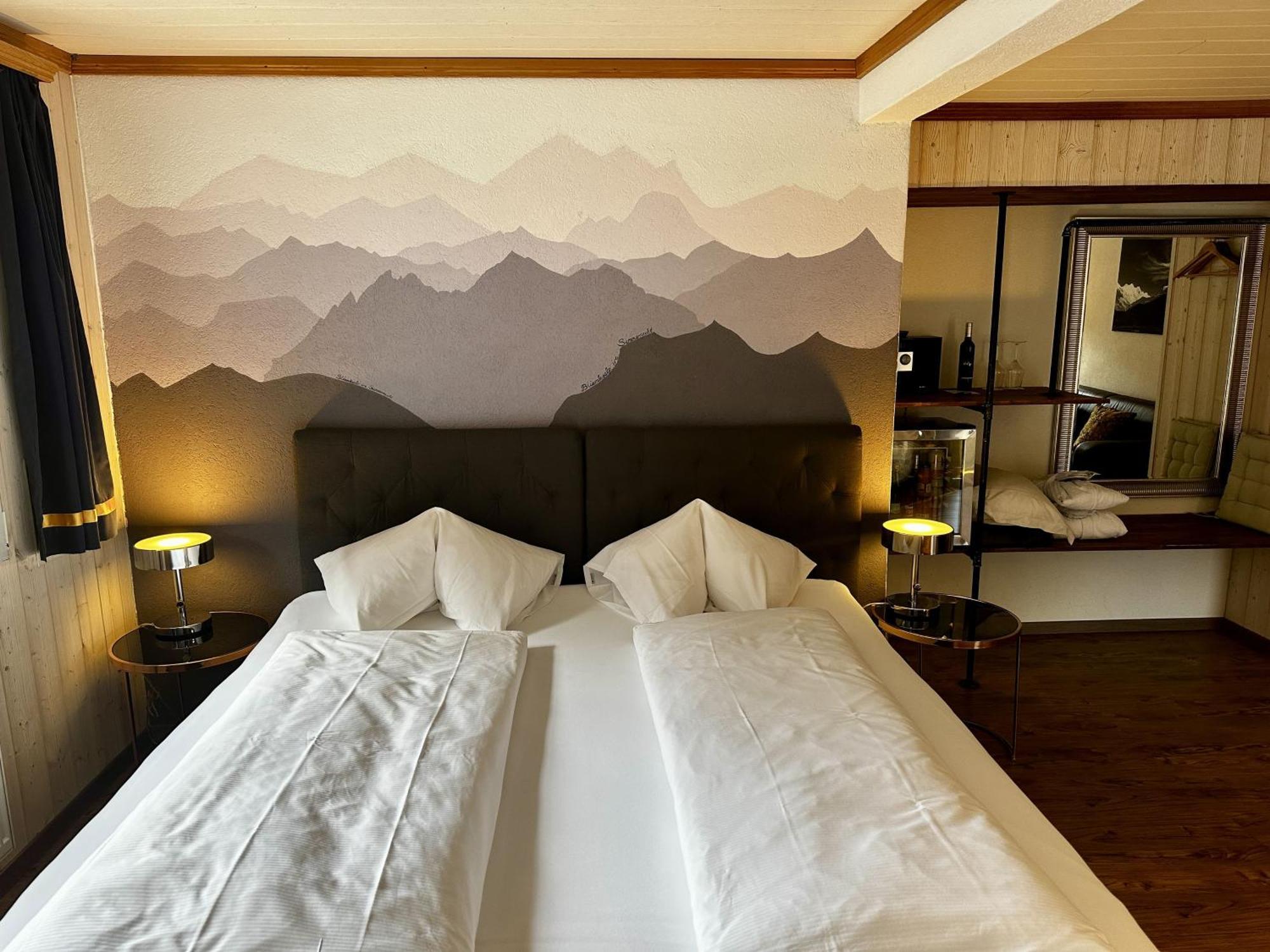 Chalet Hotel Adler Ag คันเดอร์ชเตค ภายนอก รูปภาพ